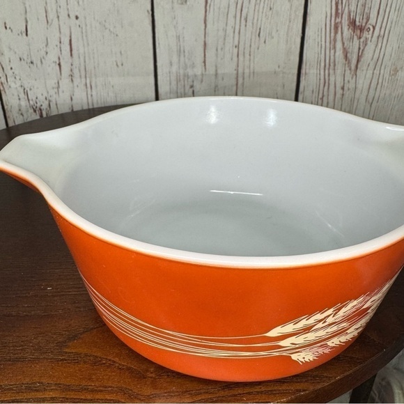 PYREX autumn harvest wheat pattern 1 qt serving bowl Vintage EUC - Picture 9 of 10